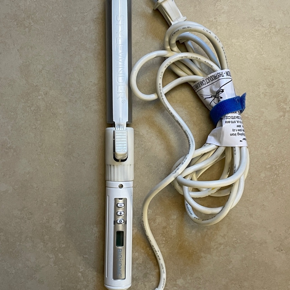 Bio Ionic StyleWinder JPA056  1" Rotating Styling Curling Iron Bioionic  Working